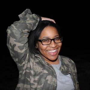 Meet your Posher, Alicia